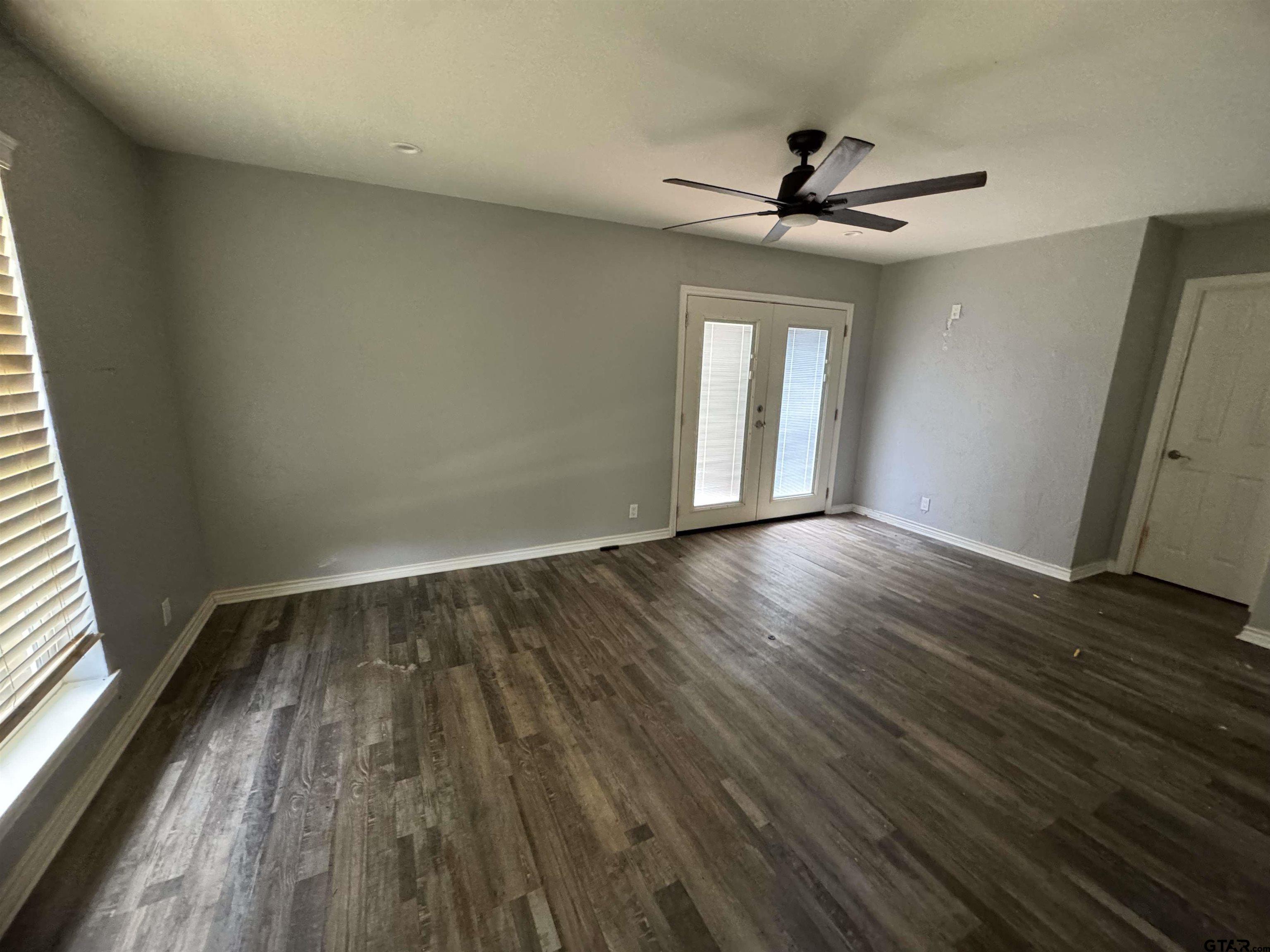 10816 Mountain View Place