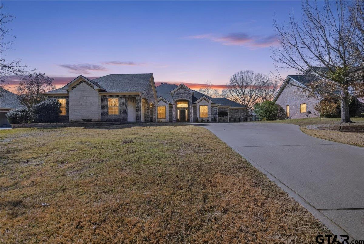 116 Saint Andrews Cir