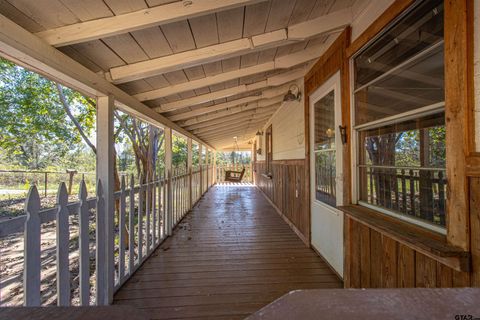 A home in Brownsboro