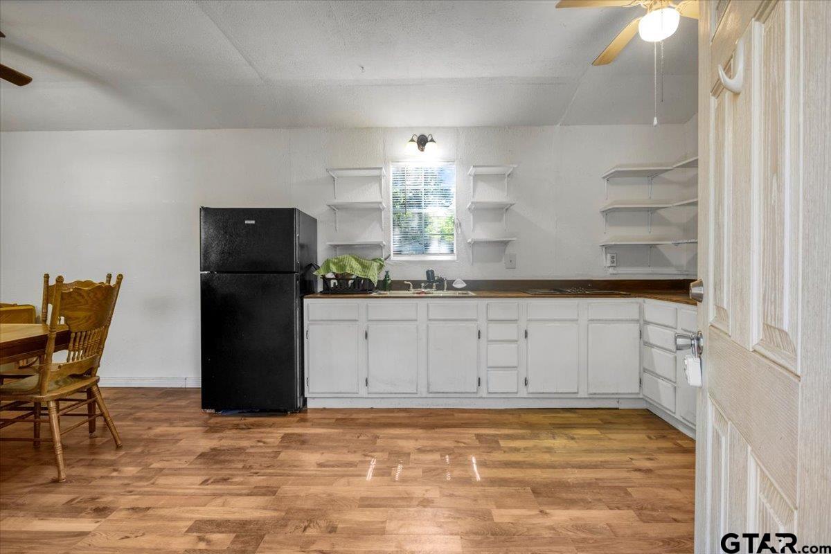 23207 Holly Road