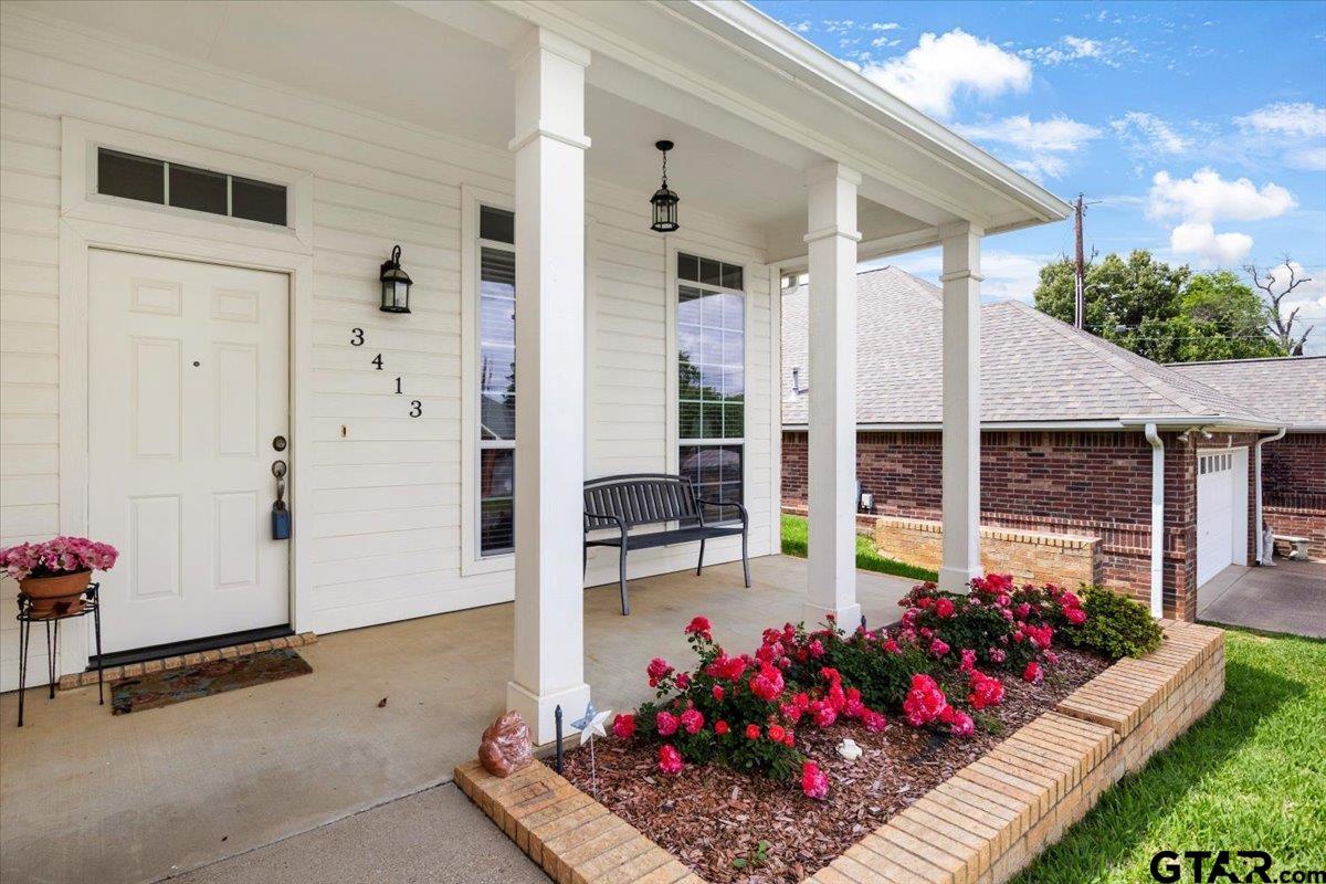 3413 Iberville Dr