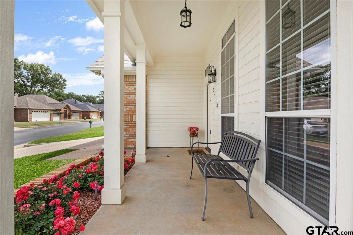 3413 Iberville Dr
