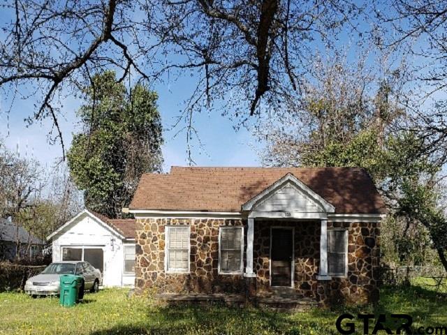 109 Lynch St.