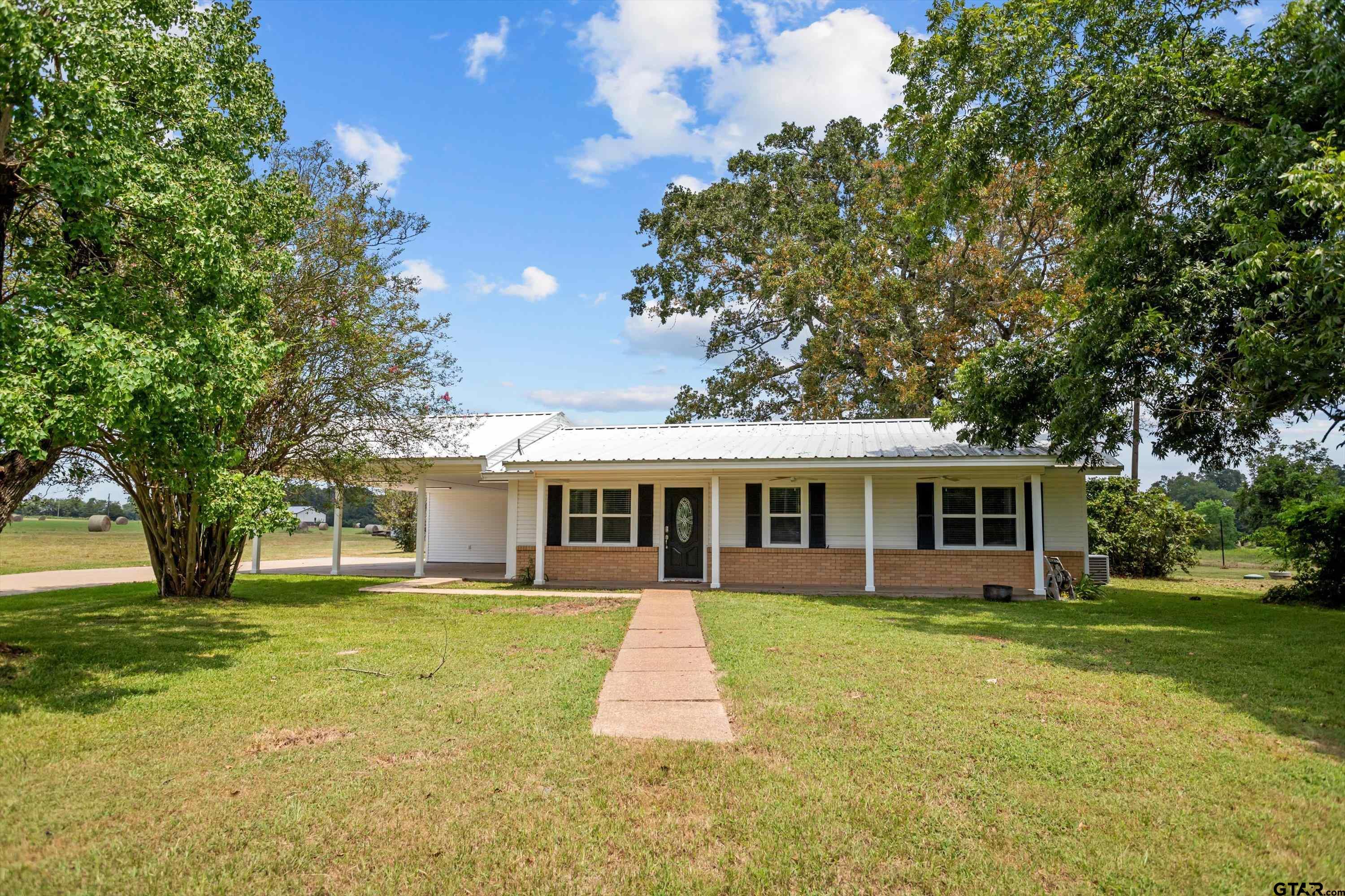 8279 S State Highway 19