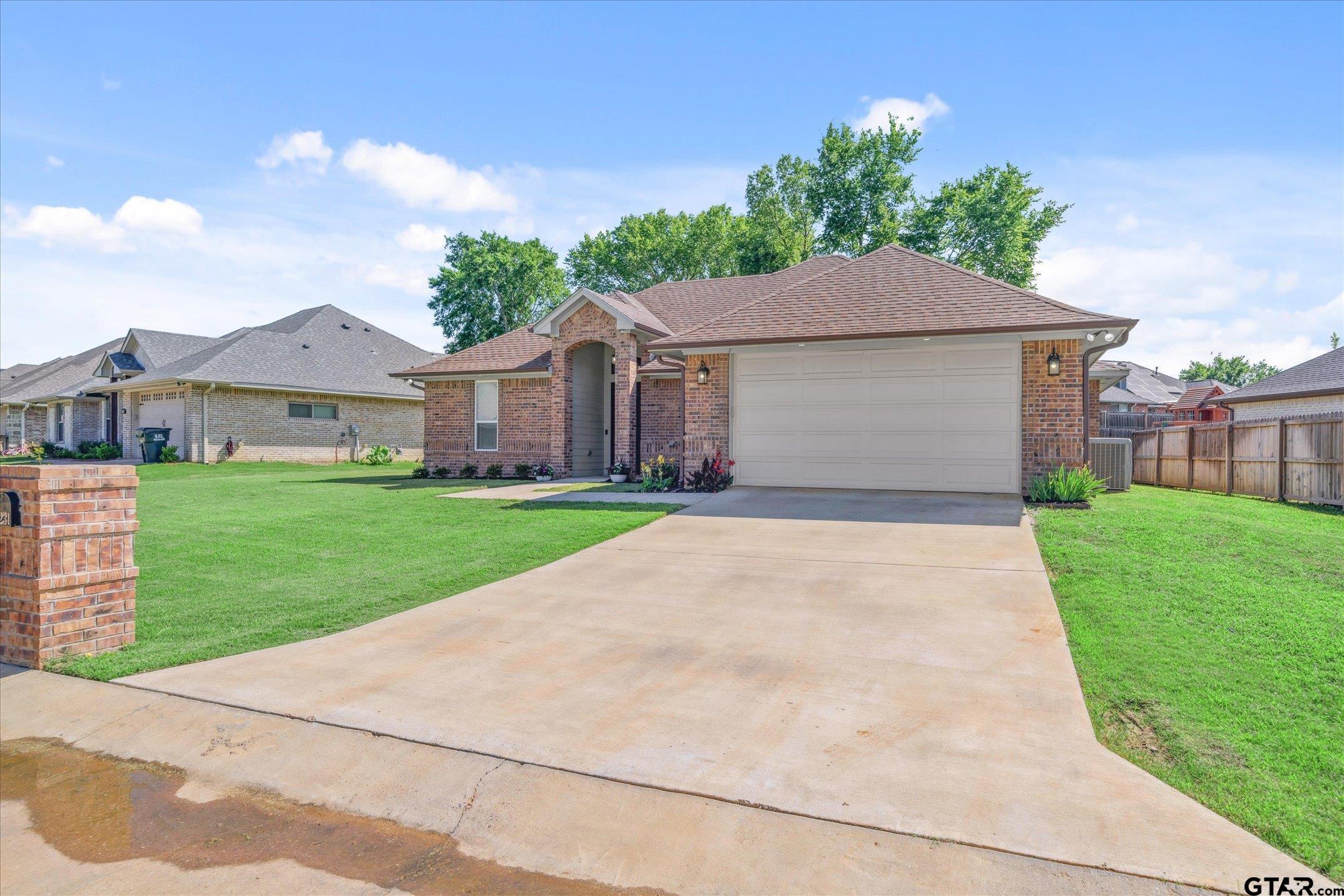 2231 Rana Park
