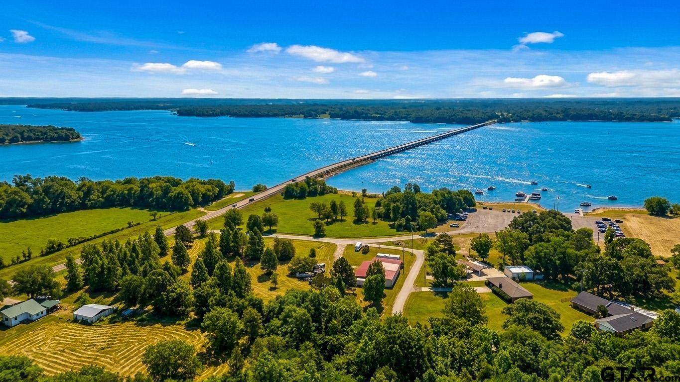 180 County Road 1886