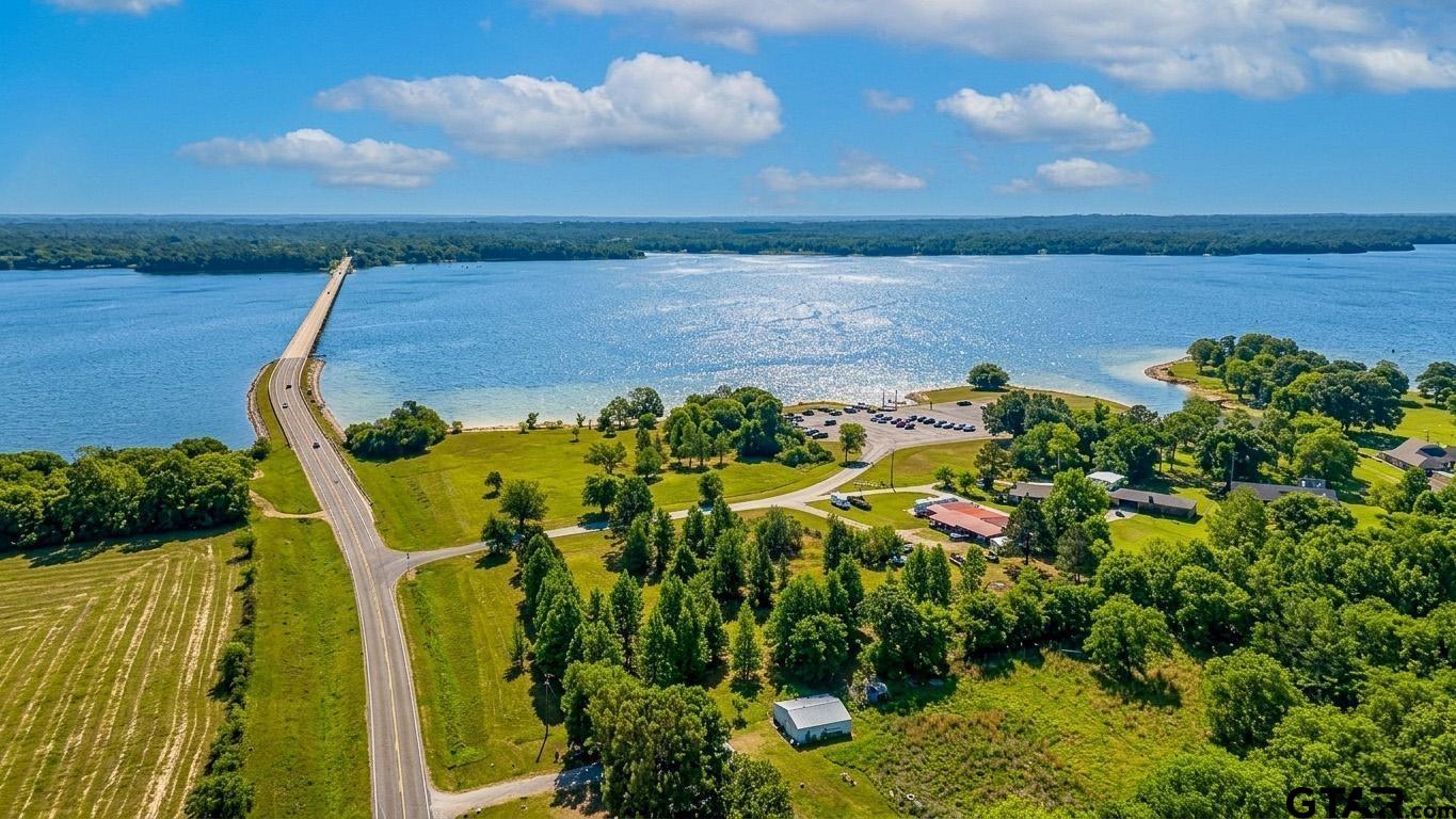 180 County Road 1886