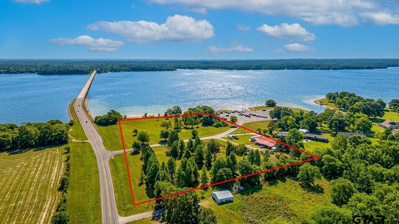 180 County Road 1886