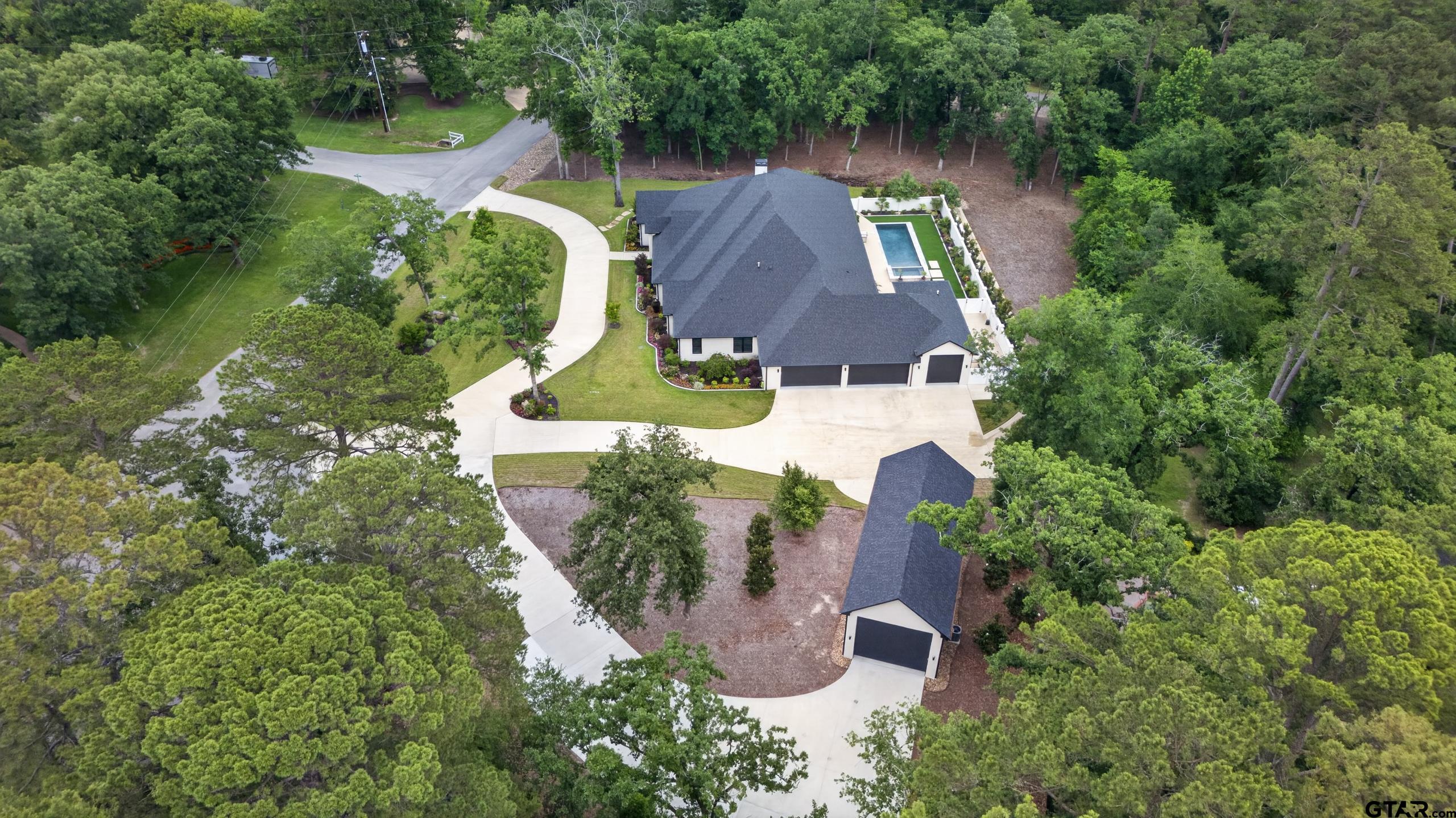 1021 Wilder Pl