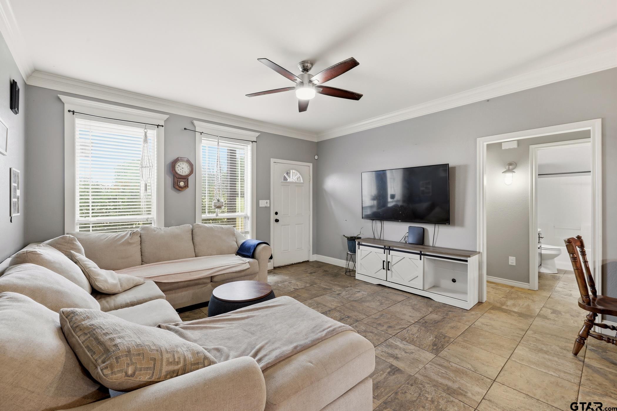 605 Penny Ln