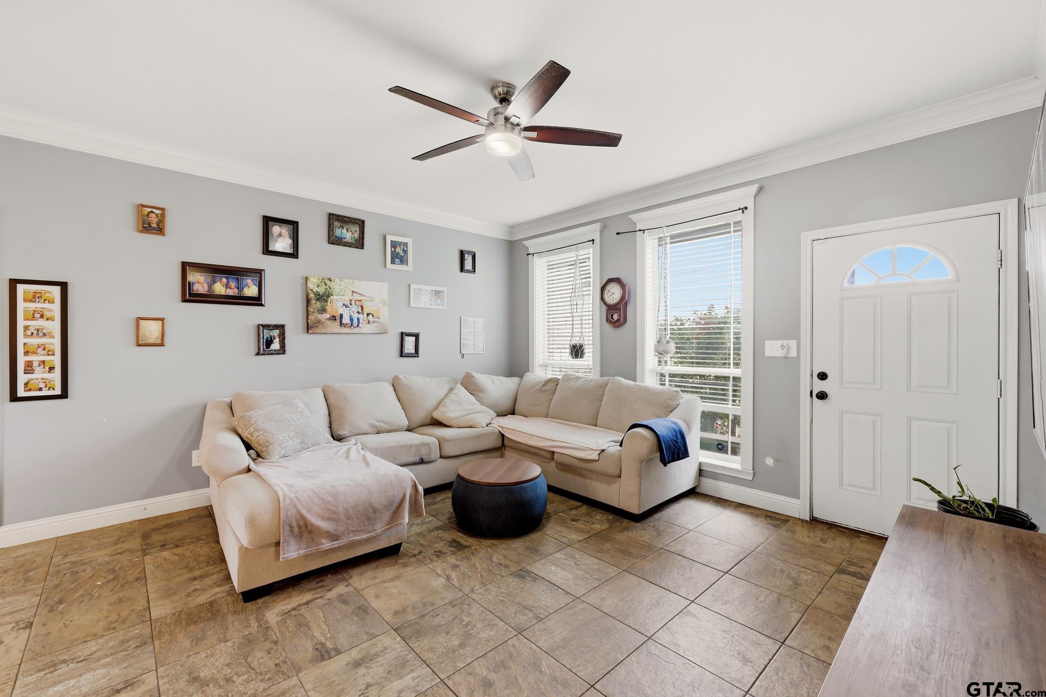 605 Penny Ln