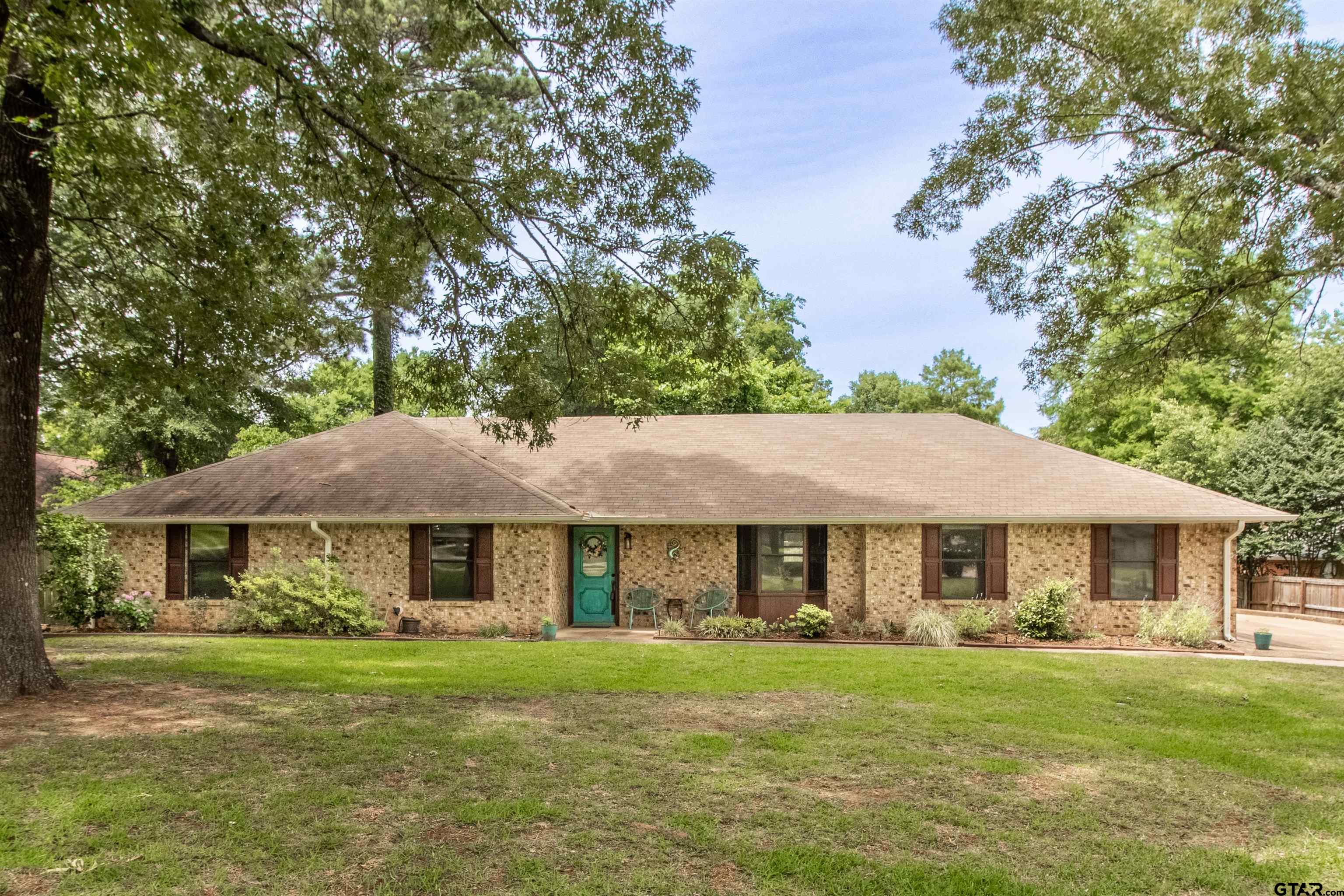 354 Royal Circle