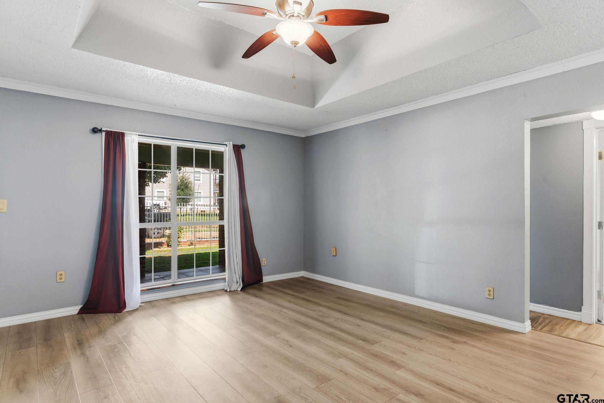 709 Corrigan