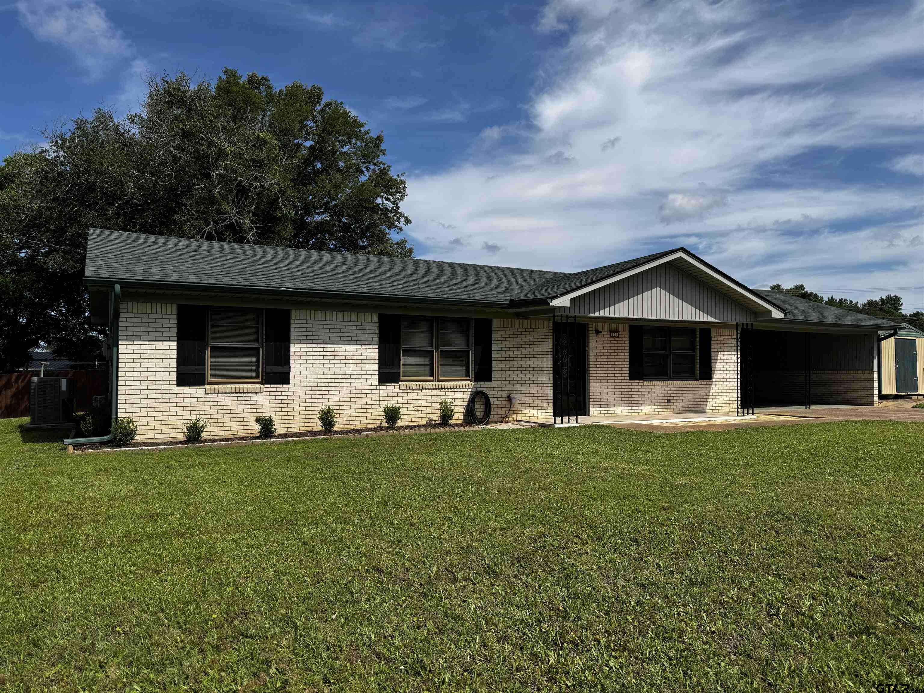 106 Southview Dr.