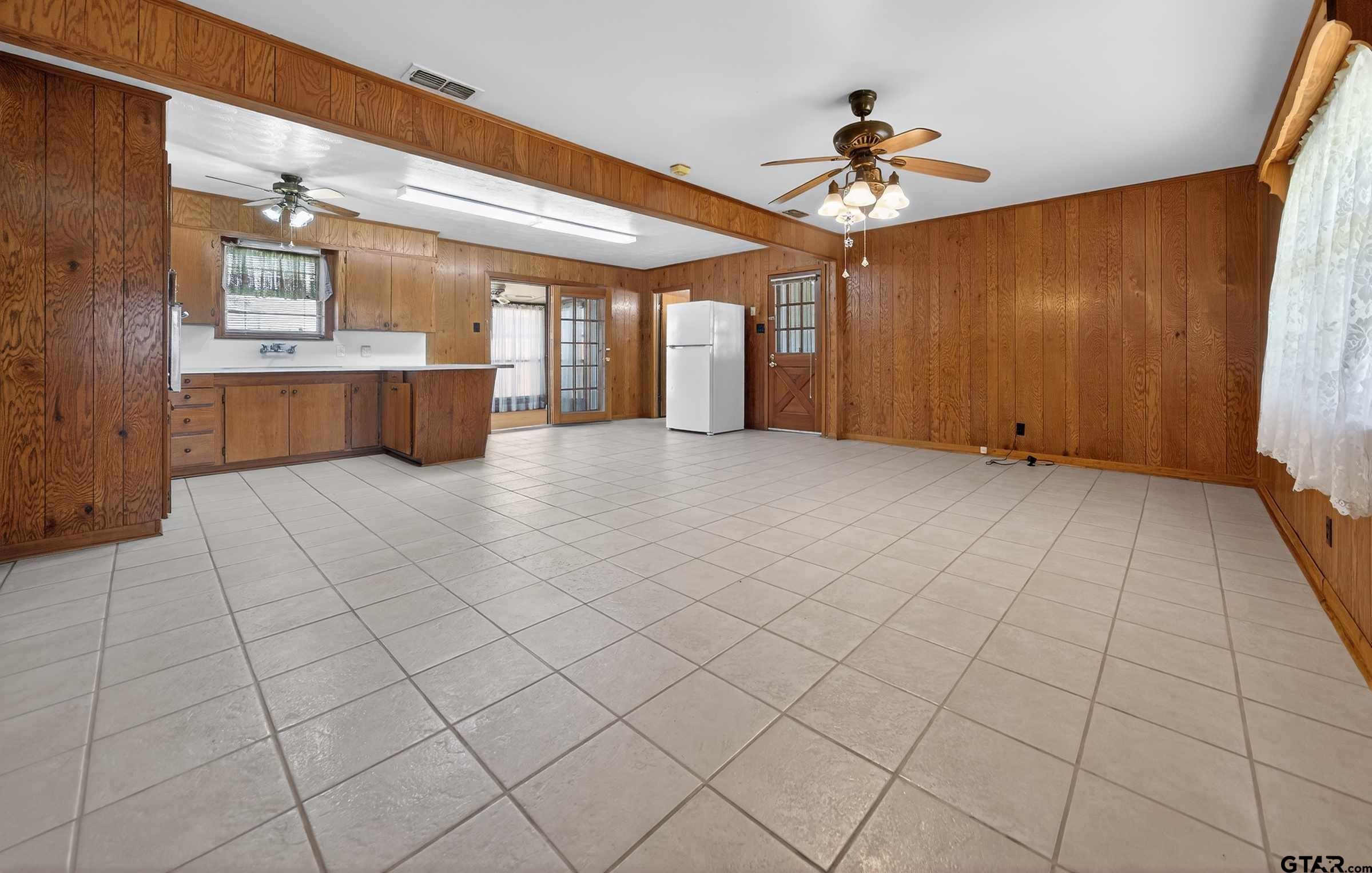 106 Southview Dr.