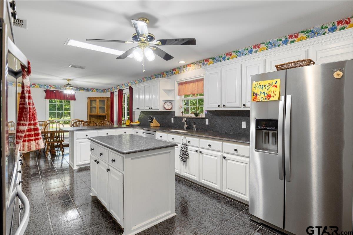 Whitehouse, Texas 75791, United States, 4 Bedrooms Bedrooms, ,3 BathroomsBathrooms,Residential,Active,202209