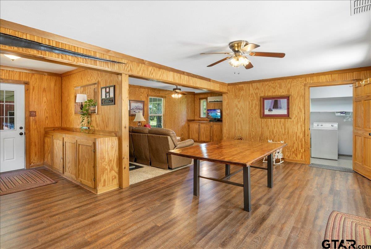 Whitehouse, Texas 75791, United States, 4 Bedrooms Bedrooms, ,3 BathroomsBathrooms,Residential,Active,202209