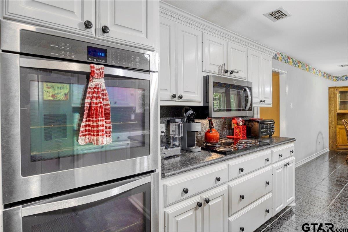 Whitehouse, Texas 75791, United States, 4 Bedrooms Bedrooms, ,3 BathroomsBathrooms,Residential,Active,202209