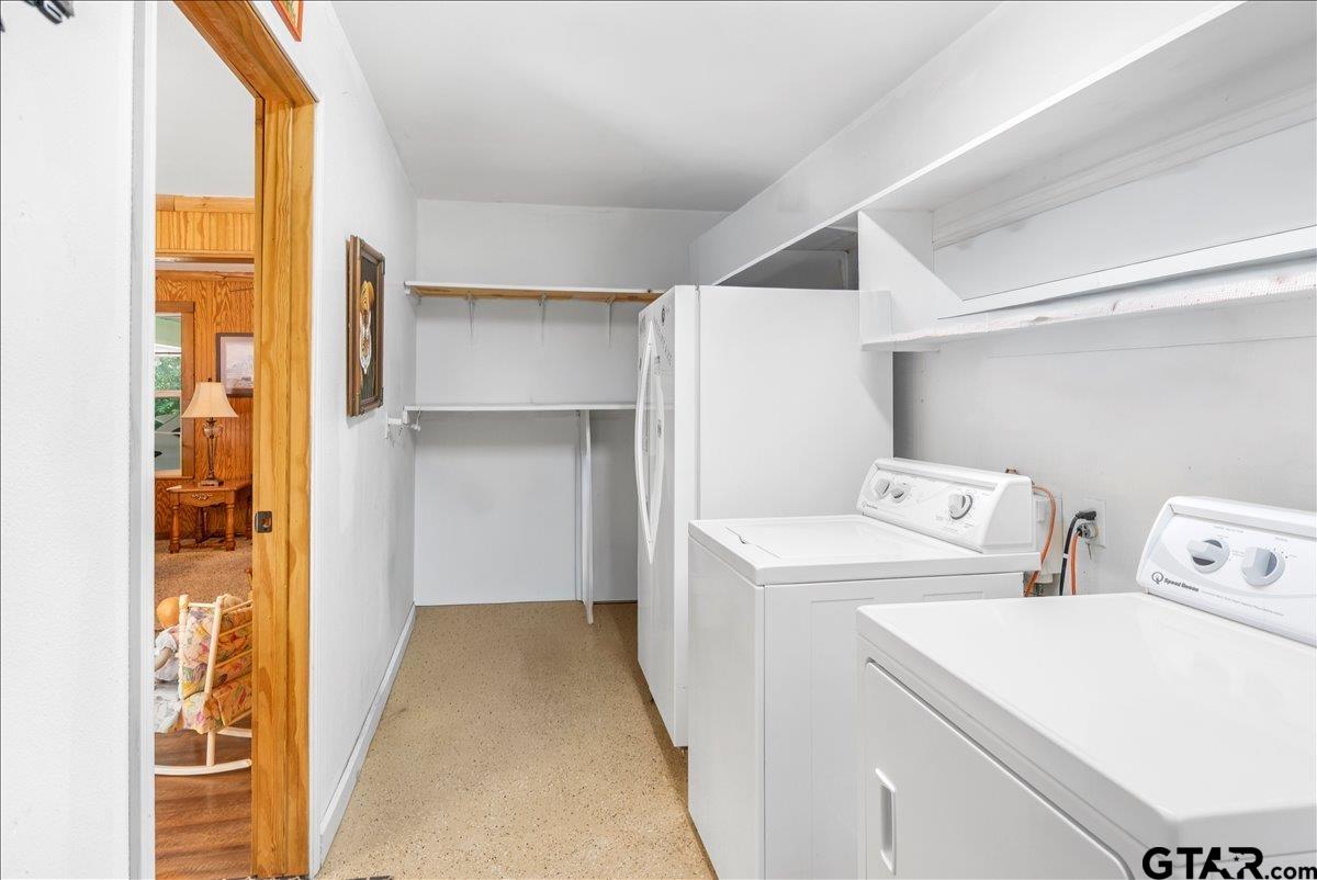 Whitehouse, Texas 75791, United States, 4 Bedrooms Bedrooms, ,3 BathroomsBathrooms,Residential,Active,202209