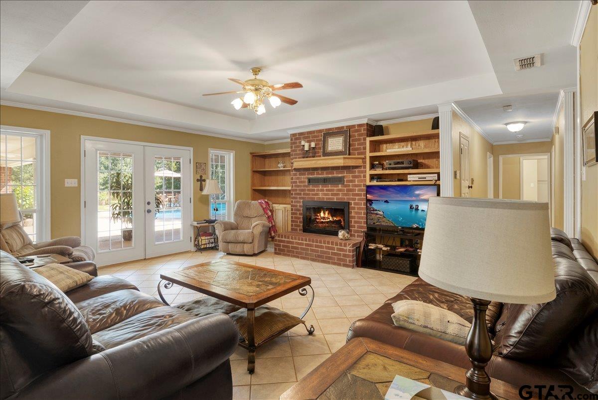 Whitehouse, Texas 75791, United States, 4 Bedrooms Bedrooms, ,3 BathroomsBathrooms,Residential,Active,202209