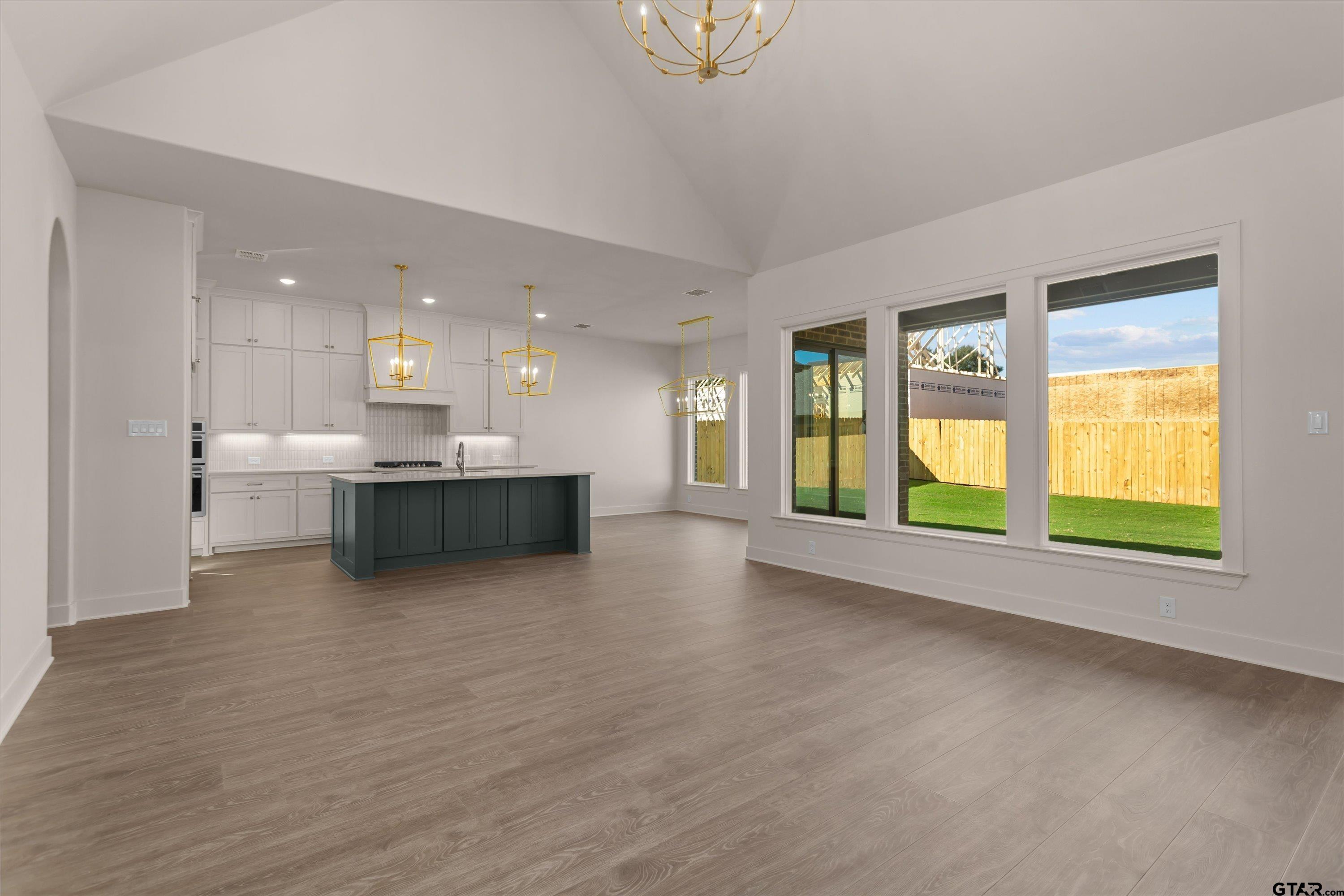 4471 Keechi Creek Rd