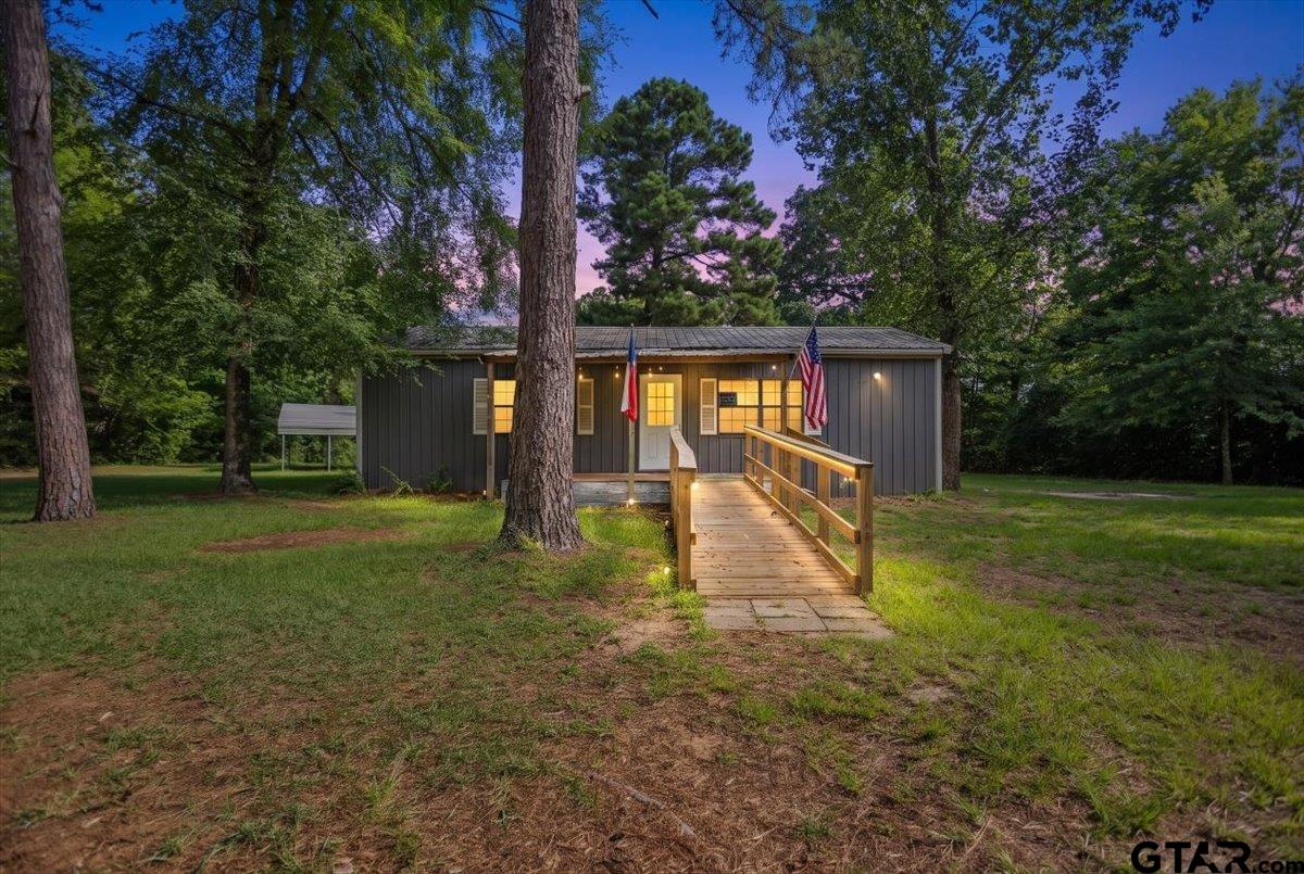 Photo 1 of 24 — 562 County Road 4204, Jacksonville, TX 75766