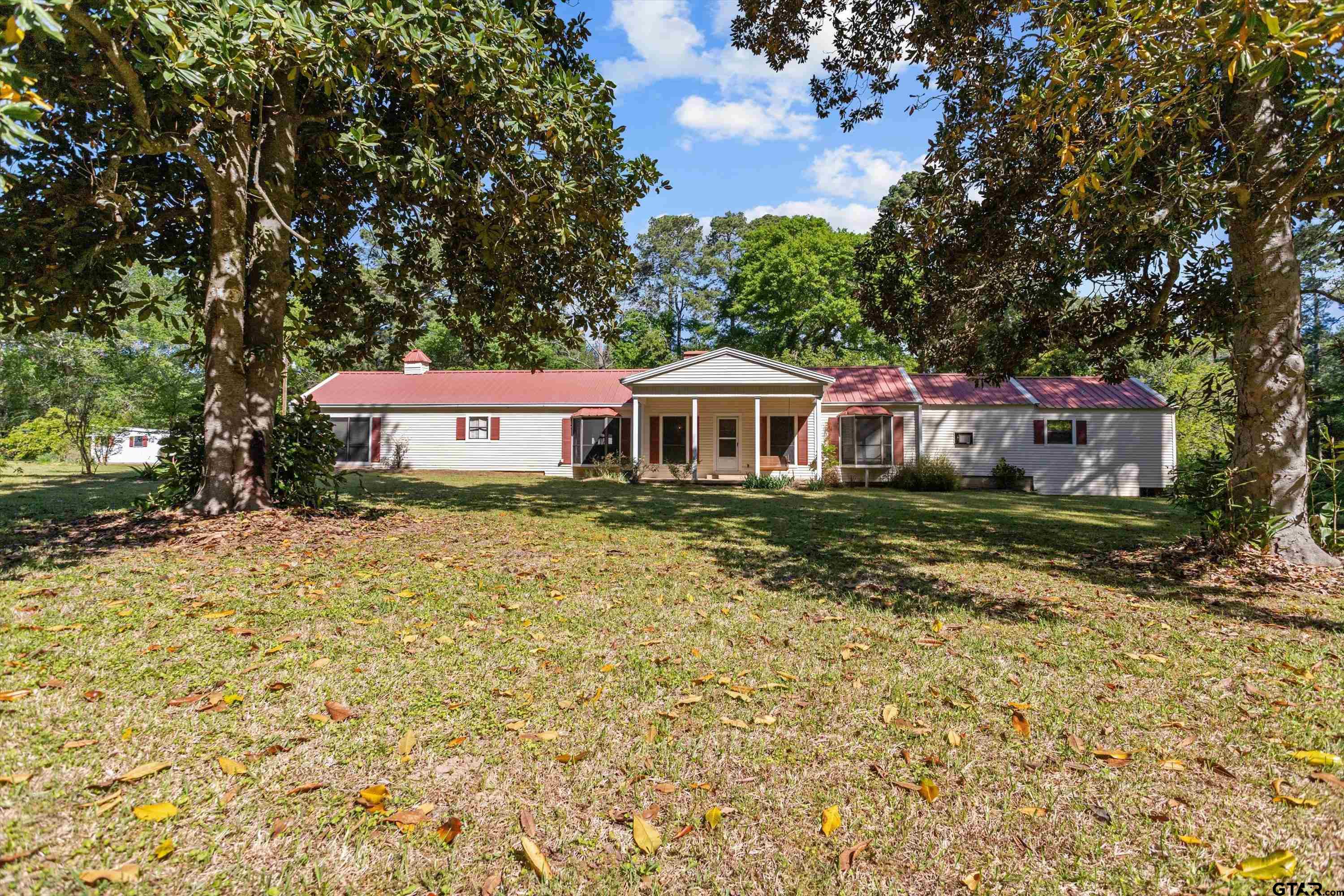 Photo 1 of 35 — 552 W State Highway 7, Crockett, TX 75835