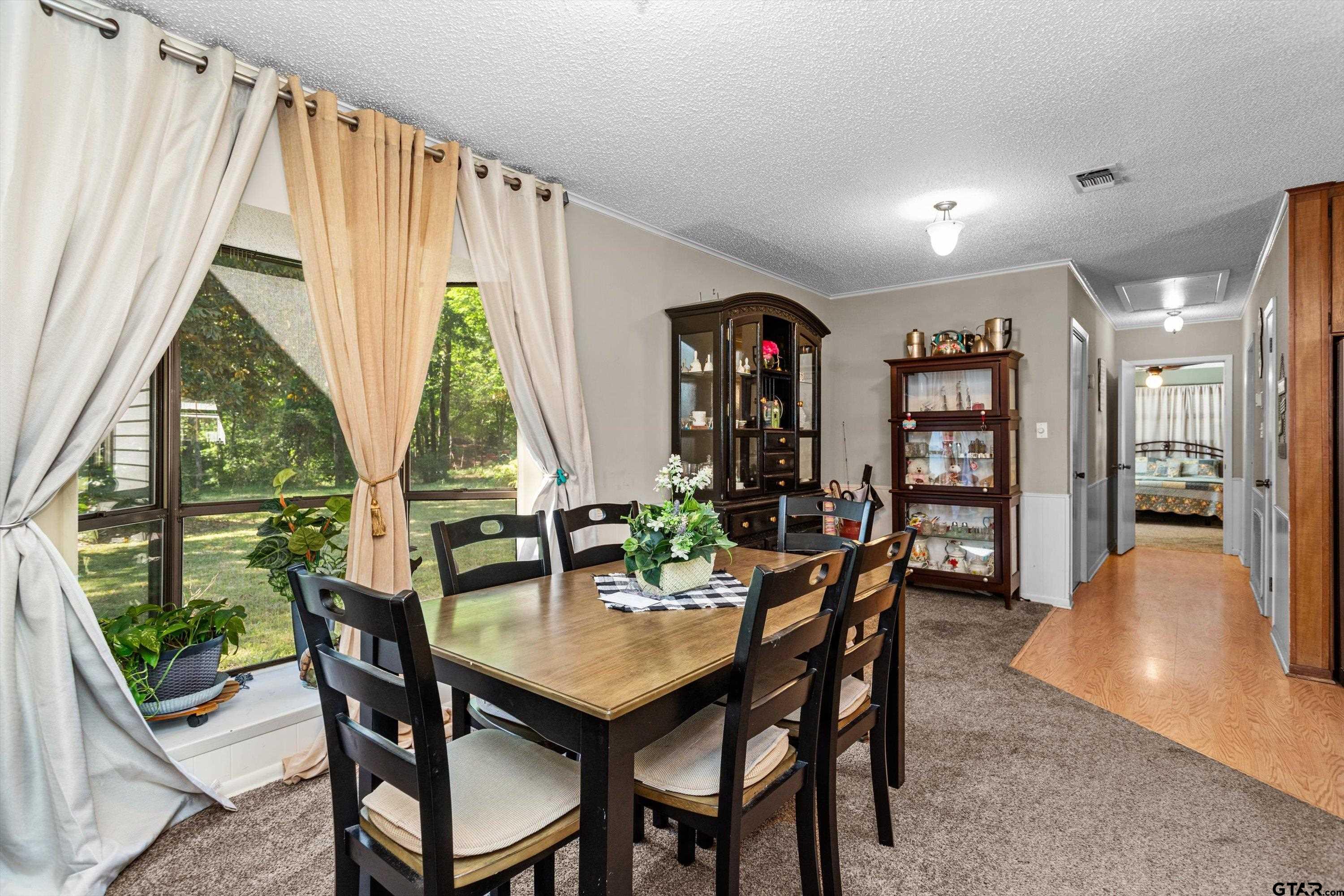 552 W State Highway 7