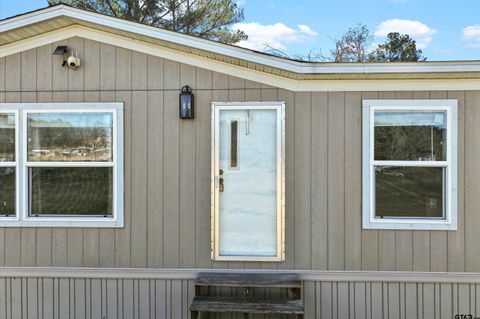 1642 CR 308 E Henderson TX 75652