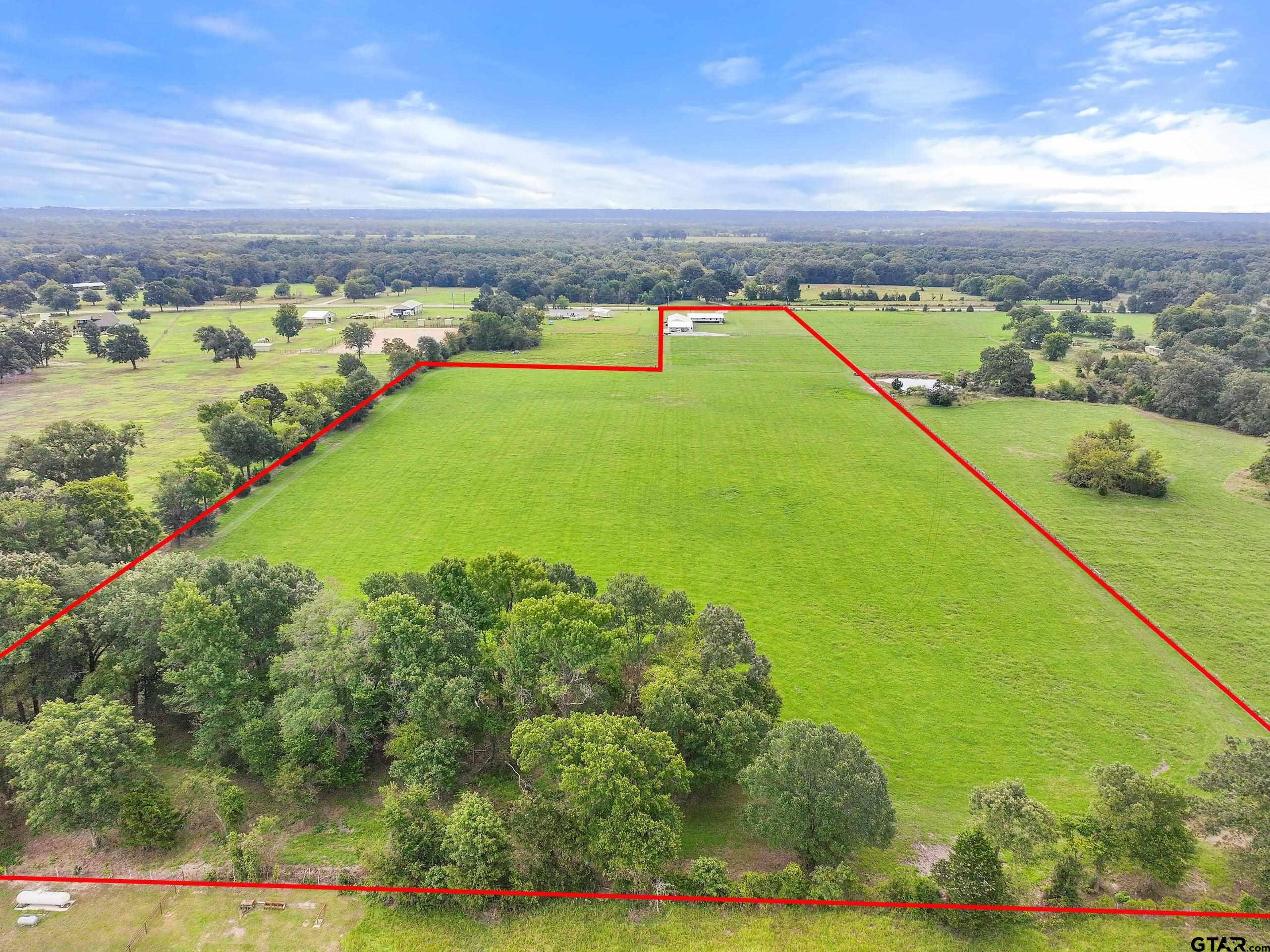 8642 & 8644 S Fm 779