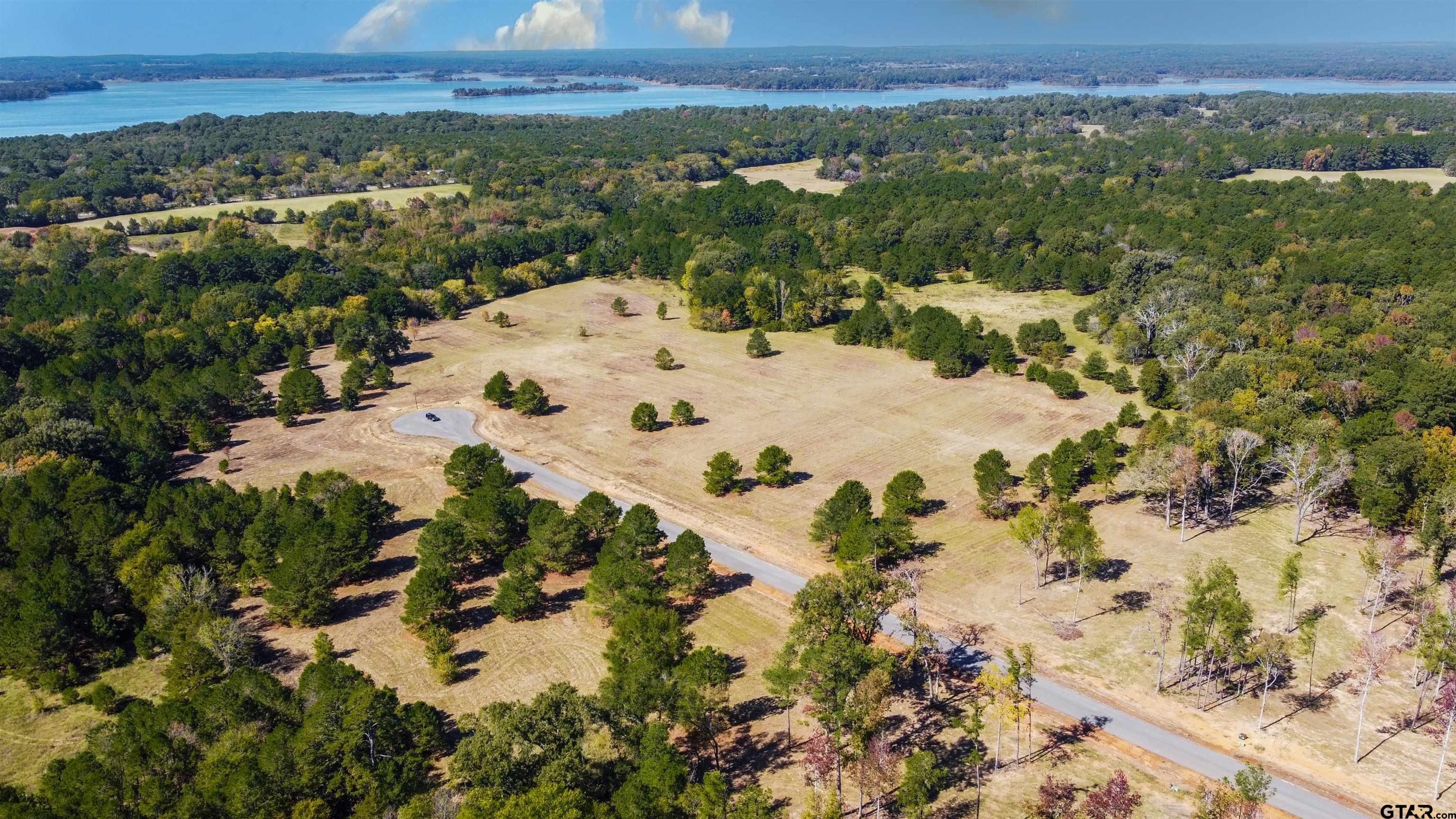 15588 Aniston Ln - (LOT 26)
