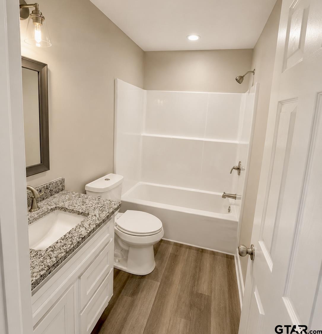 22789 Creekwood Dr