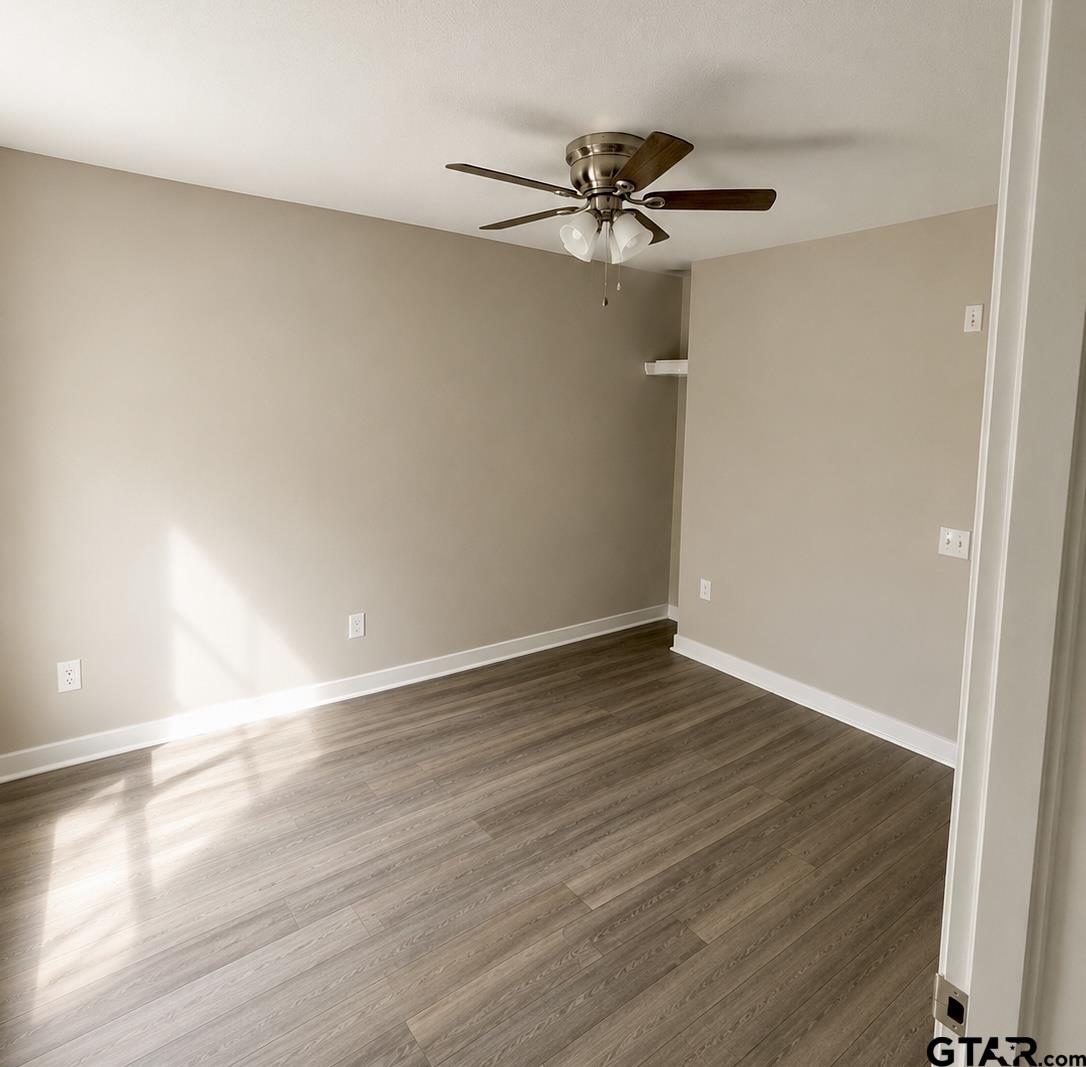 22789 Creekwood Dr