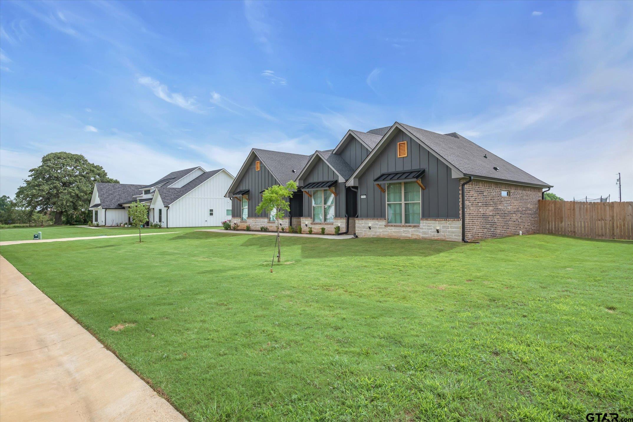 12457 Maplewood Drive