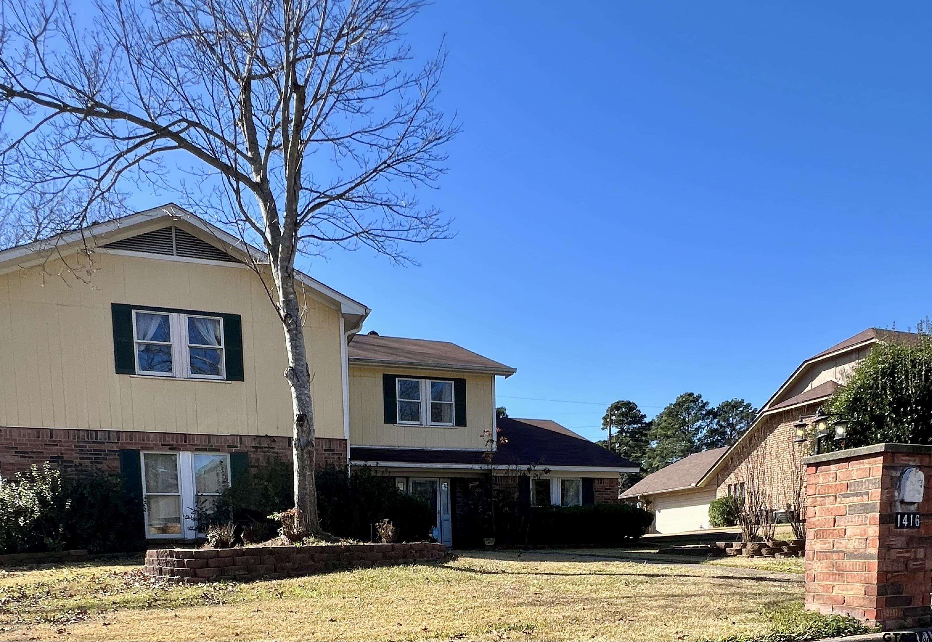 1416 Lazy Ln.
