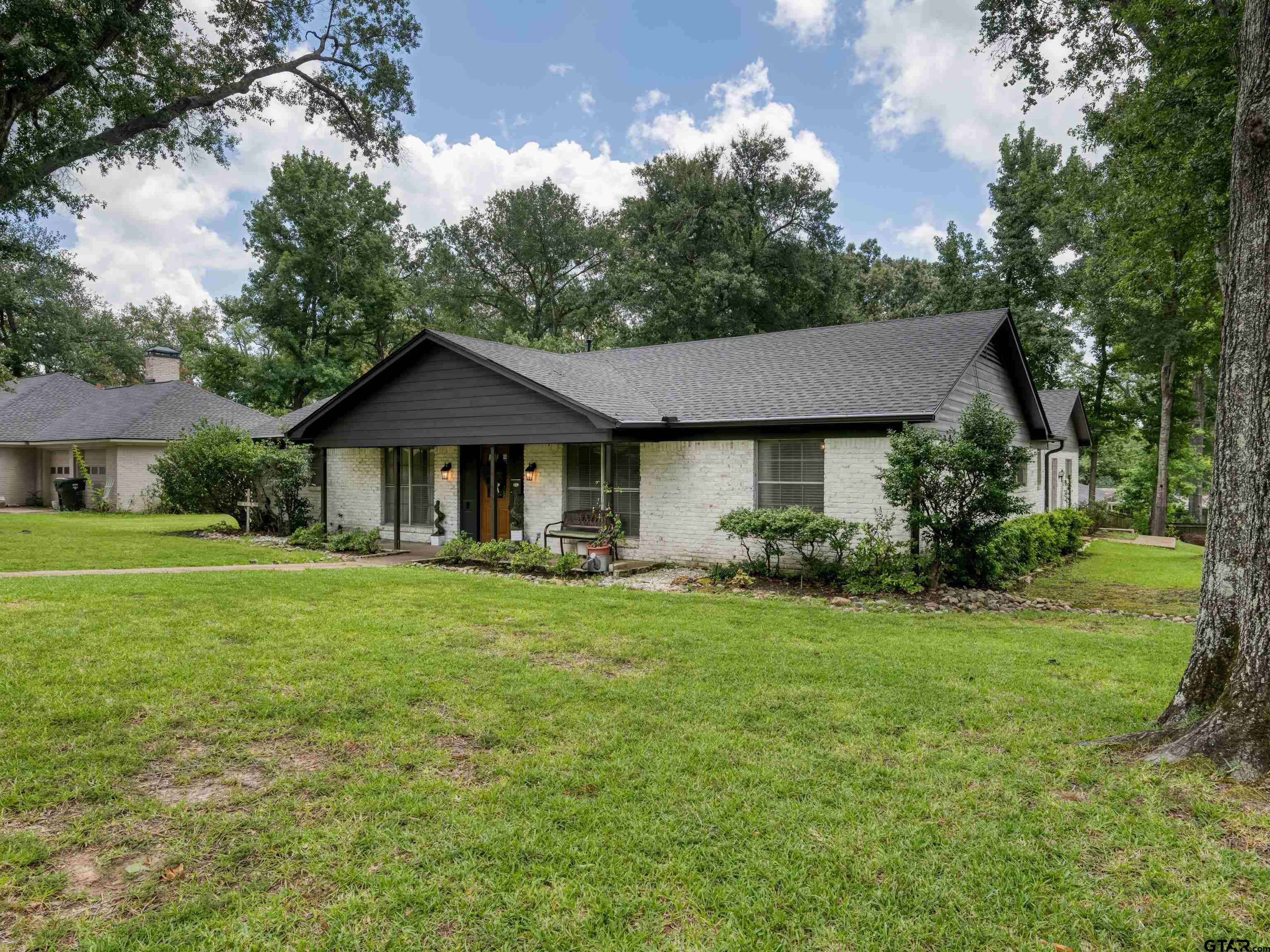 1101 Clyde Drive