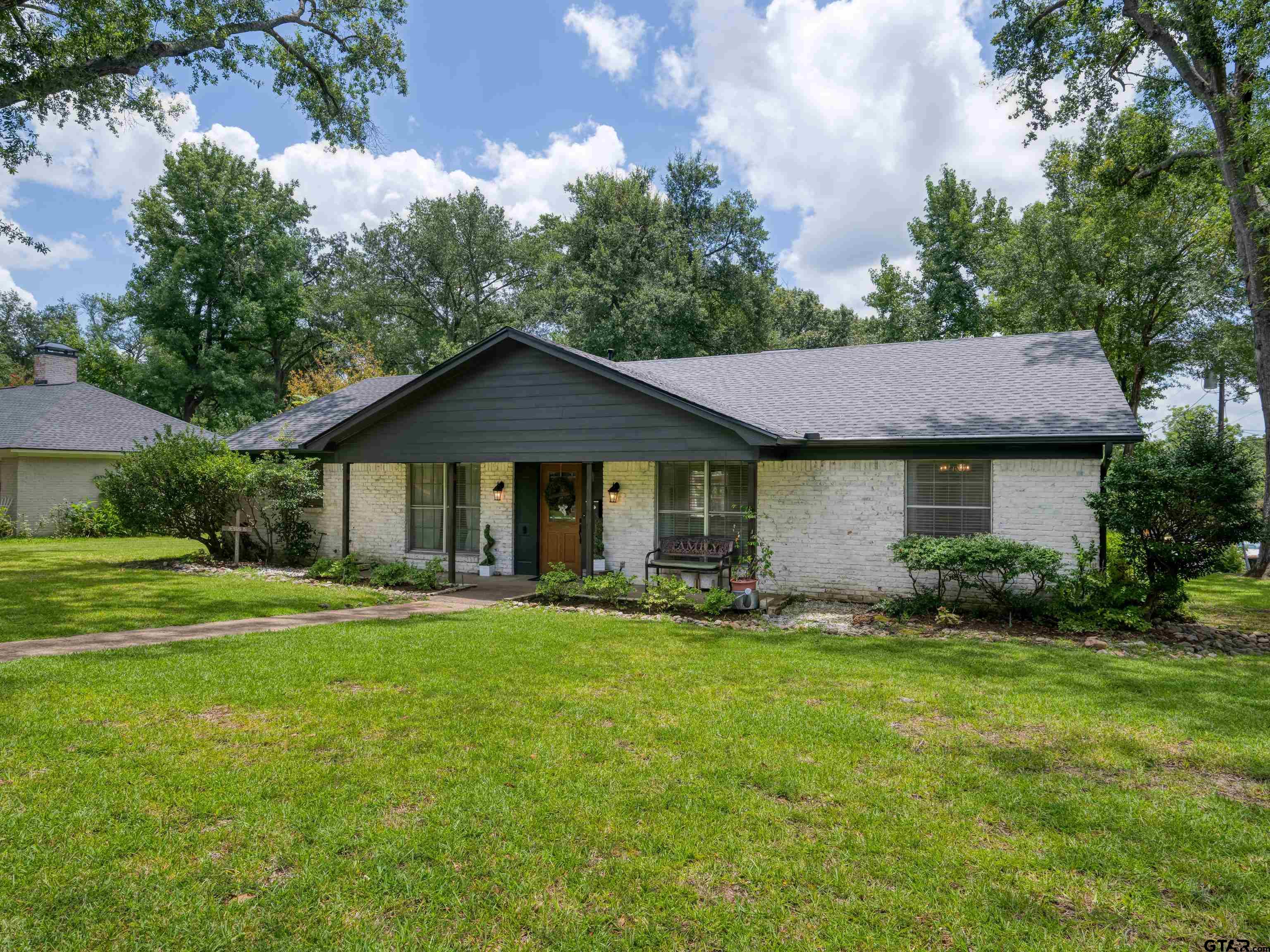 1101 Clyde Drive