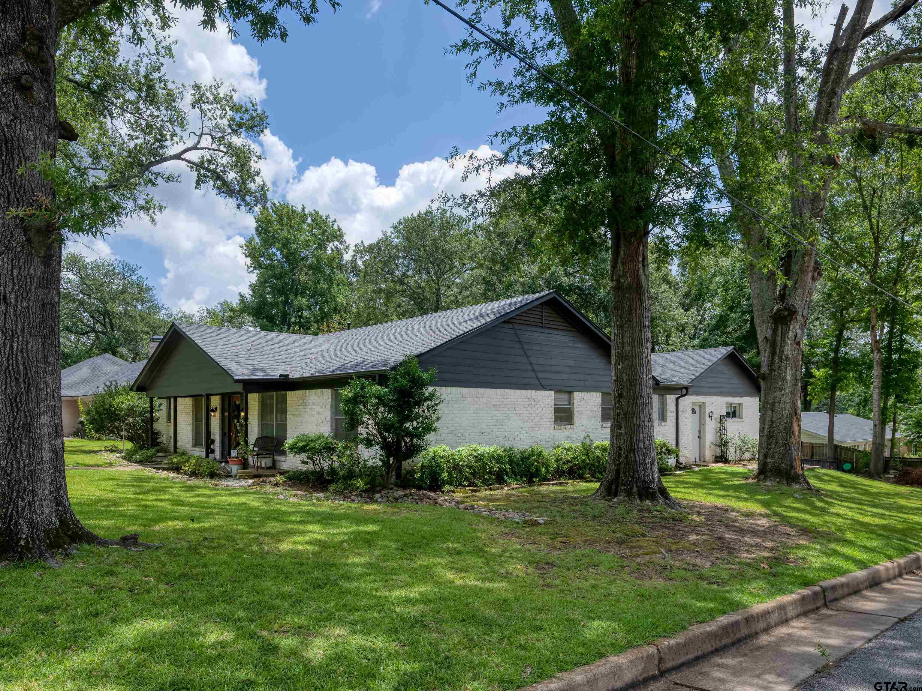 1101 Clyde Drive
