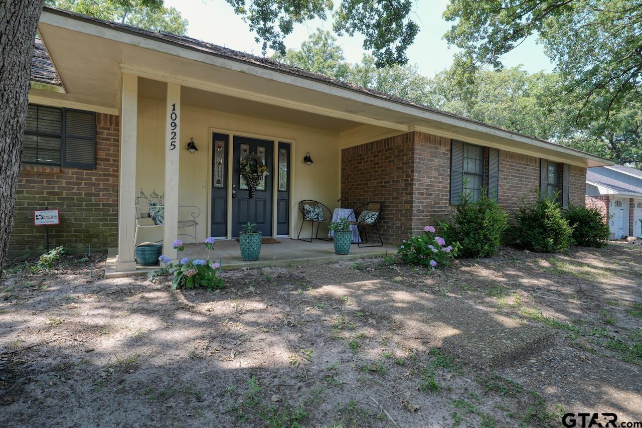 10925 Mosswood Drive