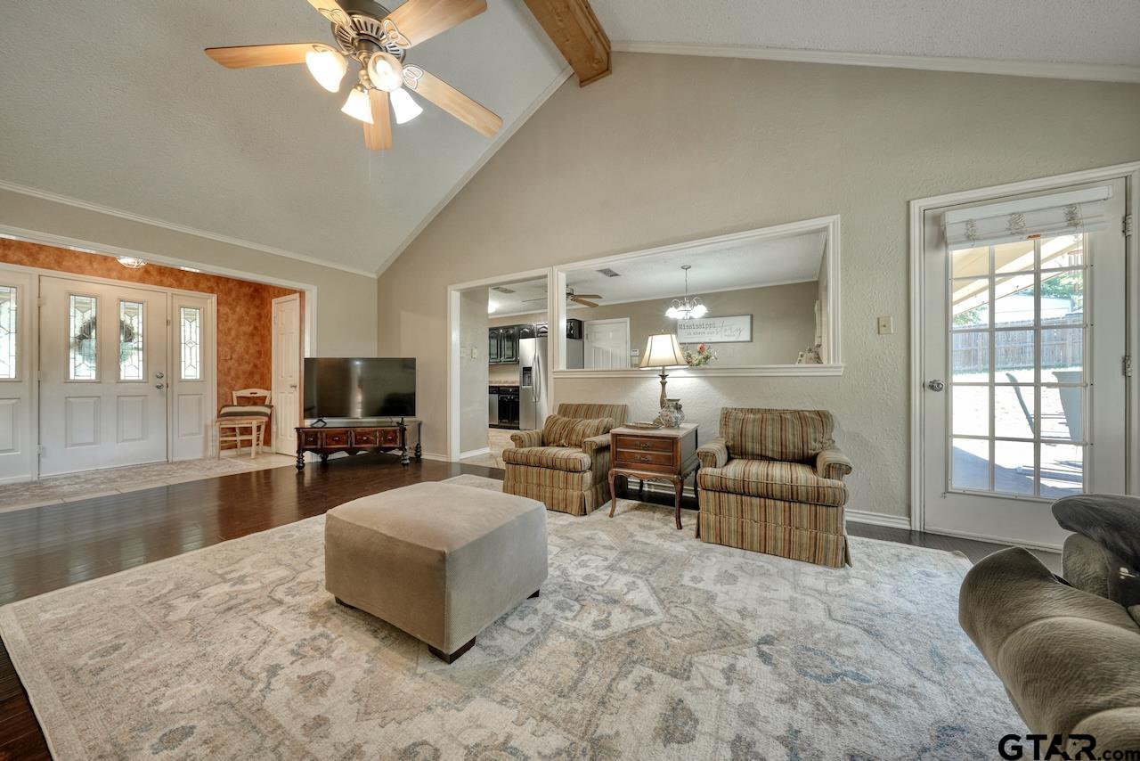 10925 Mosswood Drive
