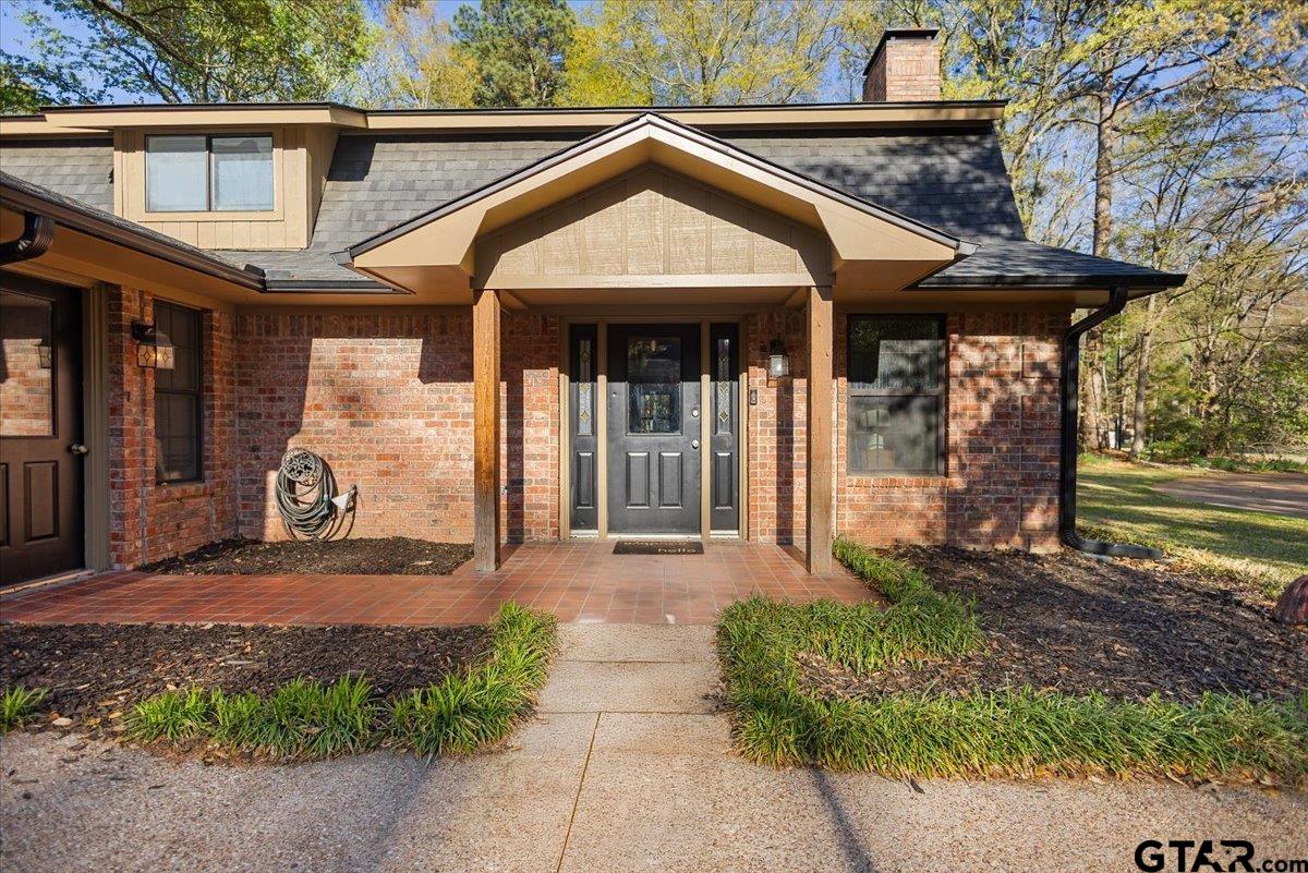 1635 Meadowlark Drive