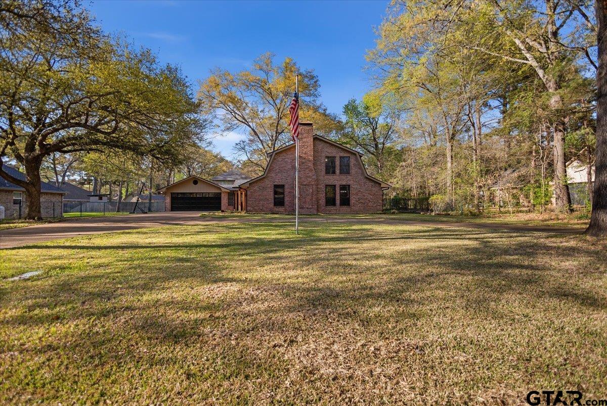 1635 Meadowlark Drive