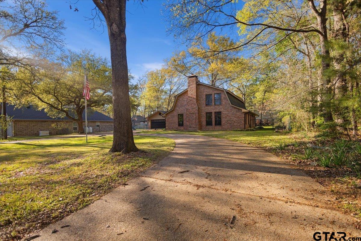 1635 Meadowlark Drive