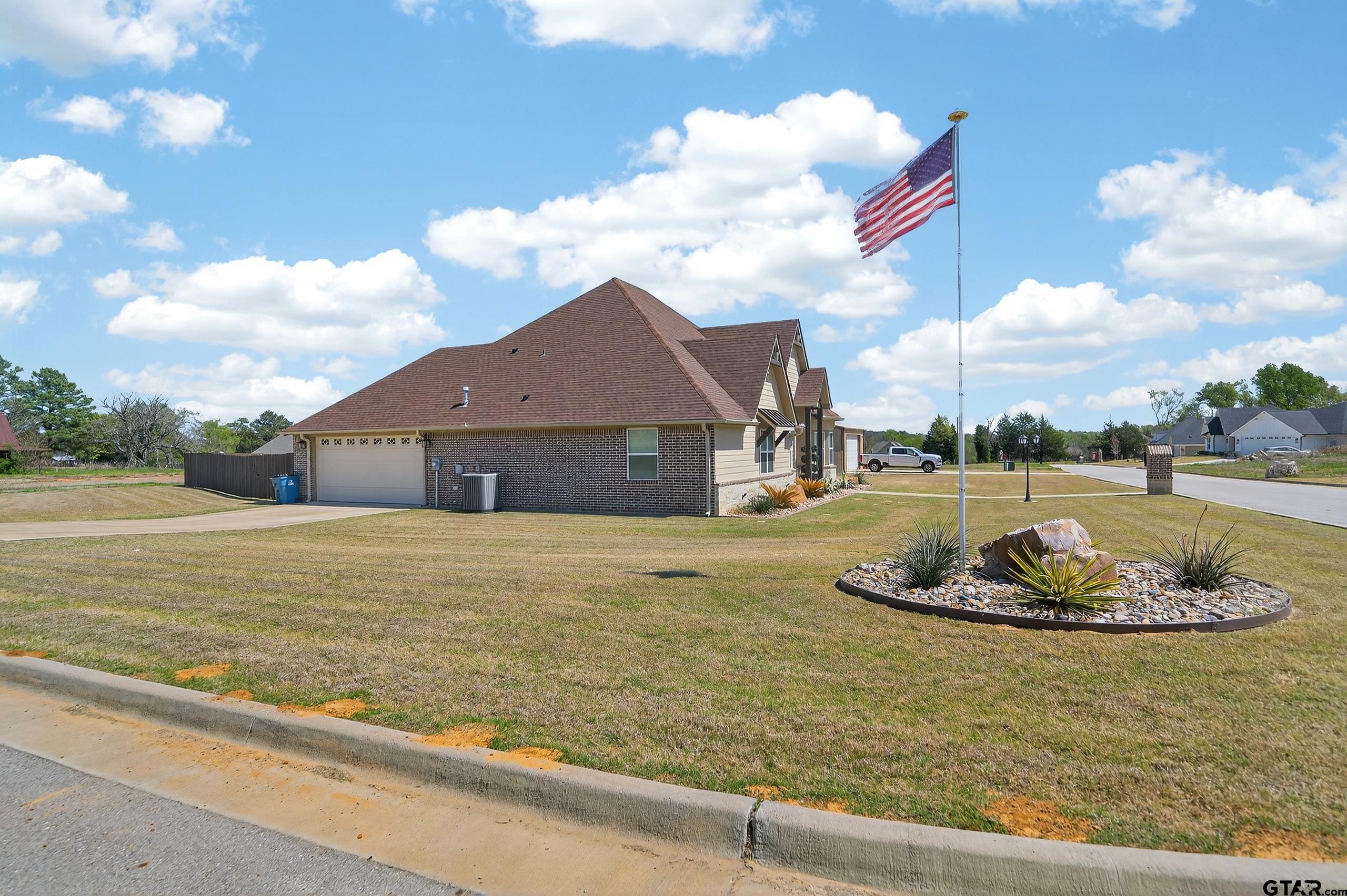 15524 Sugar Ridge Ln