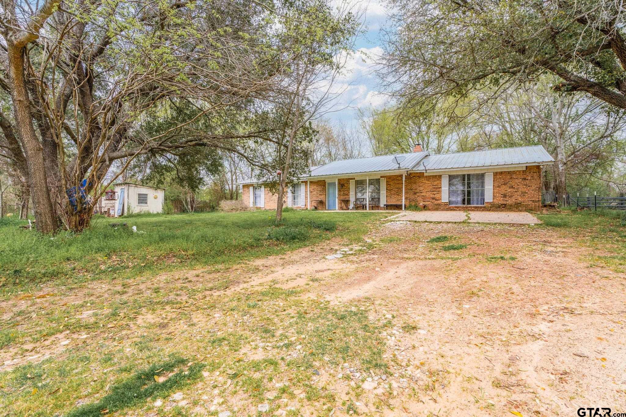 Athens, Texas 75751, United States, 5 Bedrooms Bedrooms, ,3 BathroomsBathrooms,Residential,Pending,48756