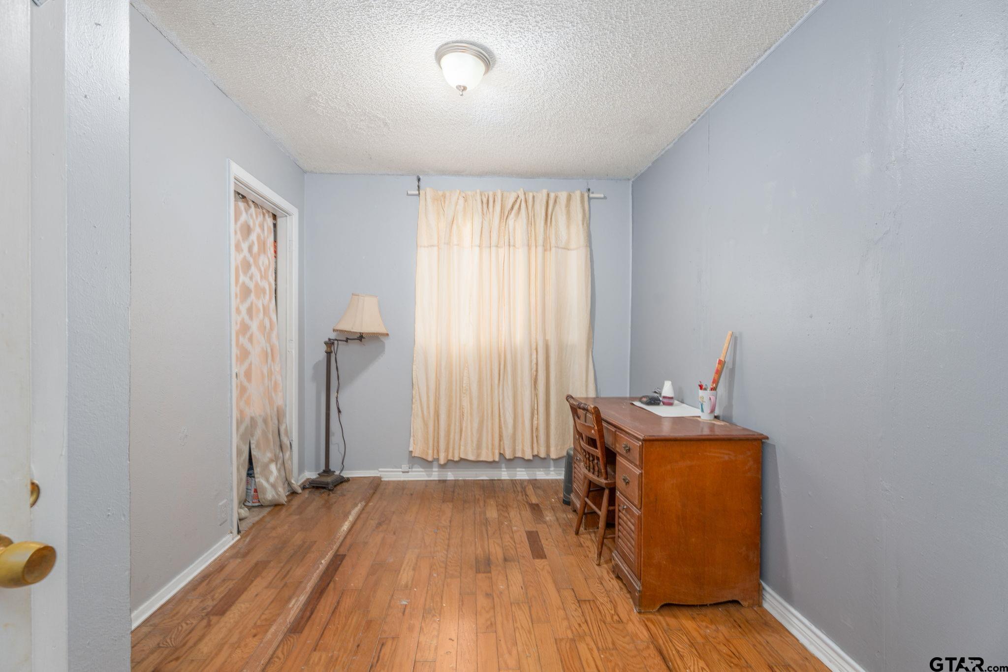 Athens, Texas 75751, United States, 5 Bedrooms Bedrooms, ,3 BathroomsBathrooms,Residential,Pending,48756