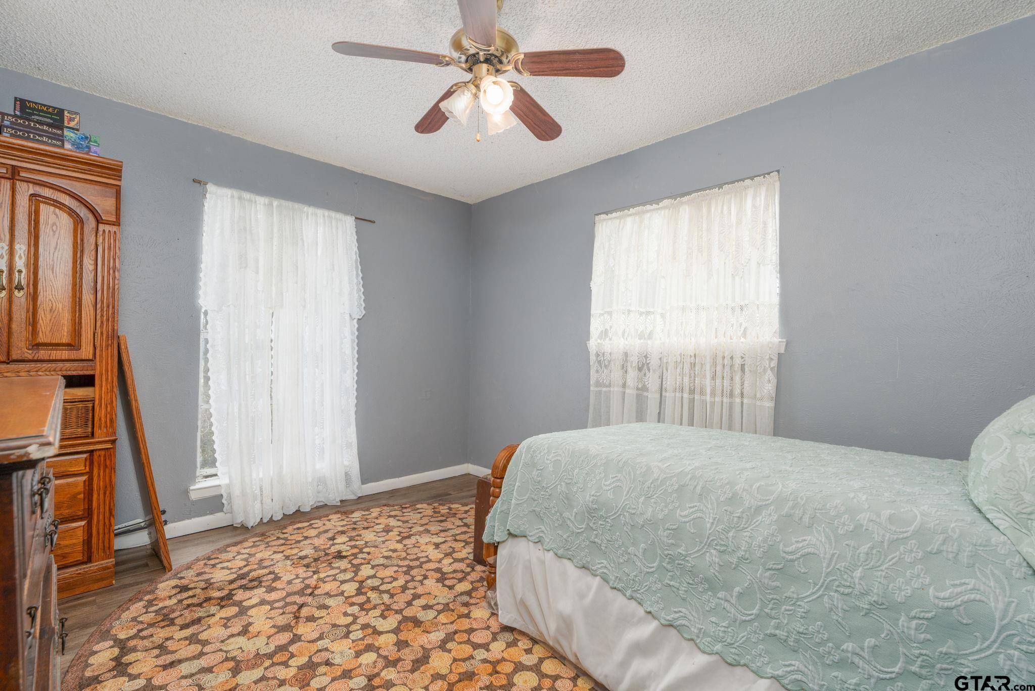 Athens, Texas 75751, United States, 5 Bedrooms Bedrooms, ,3 BathroomsBathrooms,Residential,Pending,48756