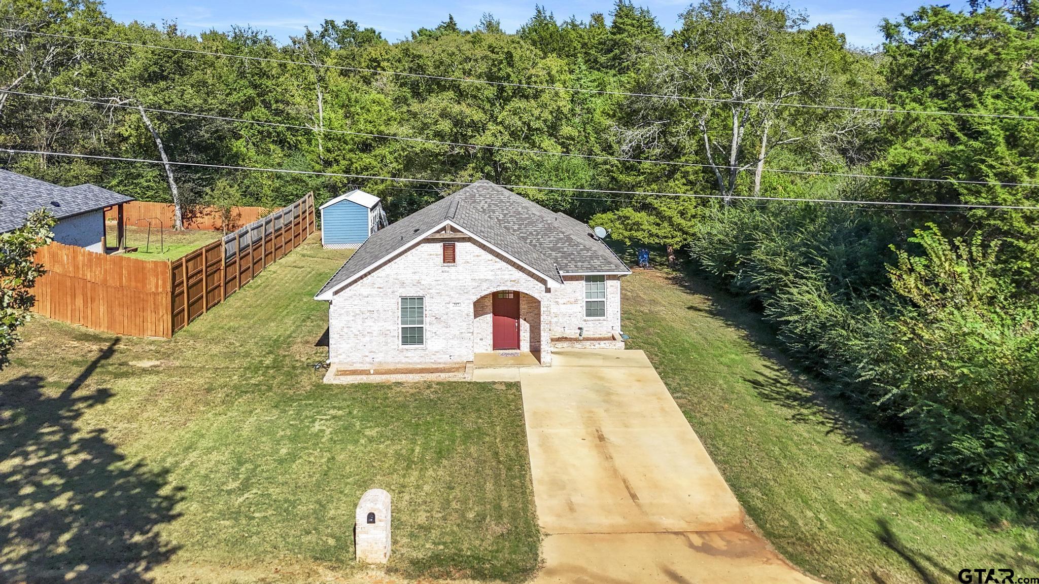 317 Brentwood Dr.