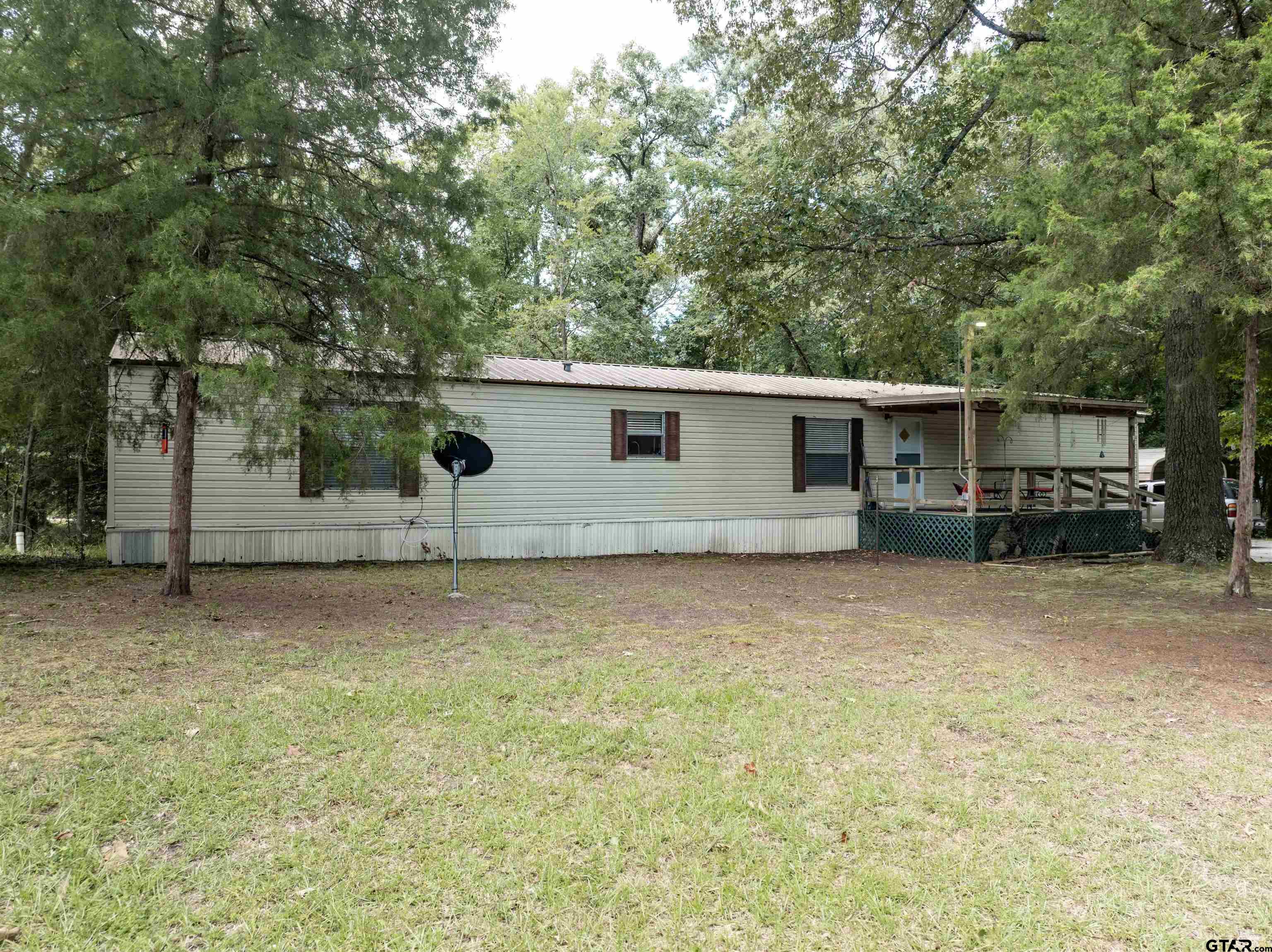 190 E Sycamore Lane
