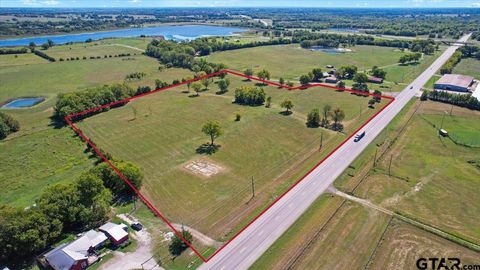 MLS: 24013604